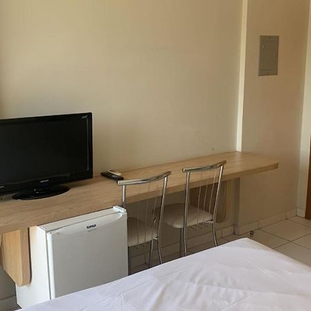 Apartamento Golden Dolphin Express Caldas Novas Exterior foto